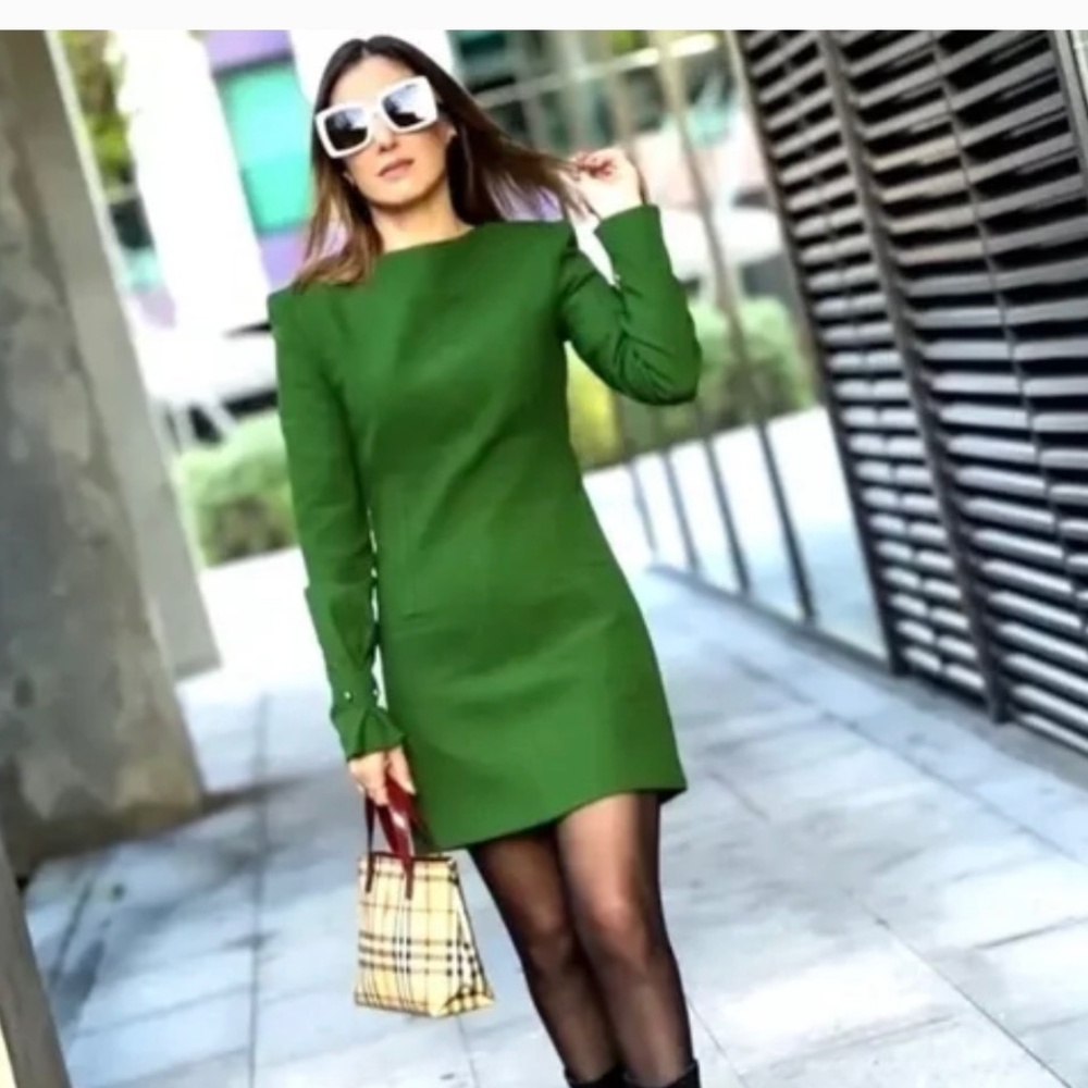Classy Green Mini